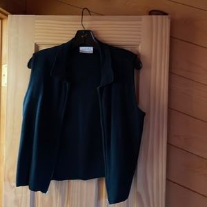 Preview Collection Black Zip up Vest 💛REDUCED PRICE 💛